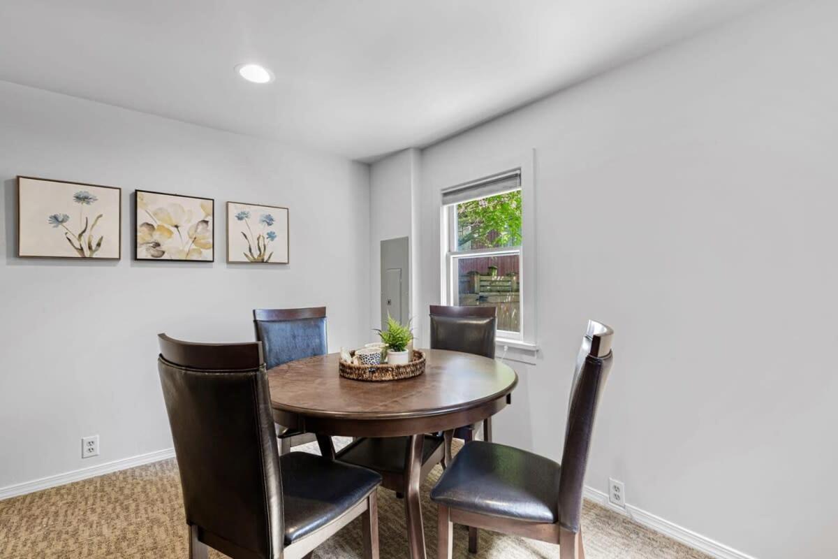 Queen Anne Charm Near Tech Hubs & Entertainment