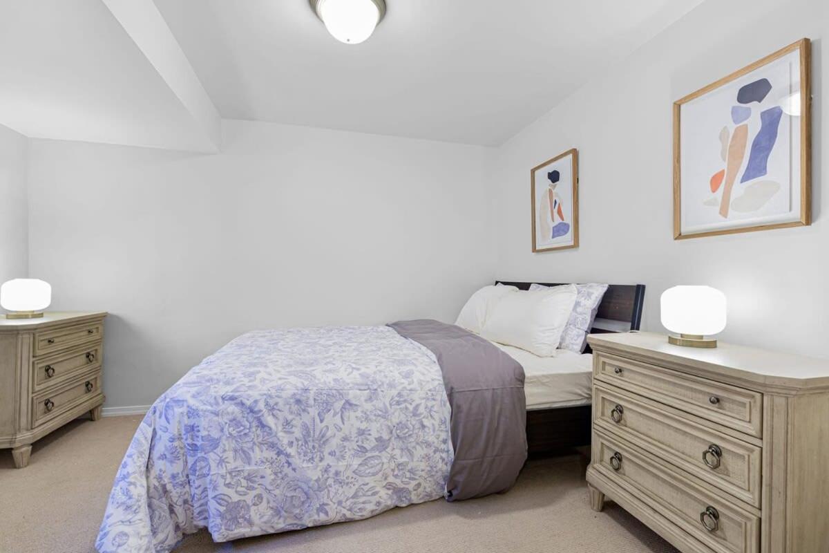 Queen Anne Charm Near Tech Hubs & Entertainment Seattle